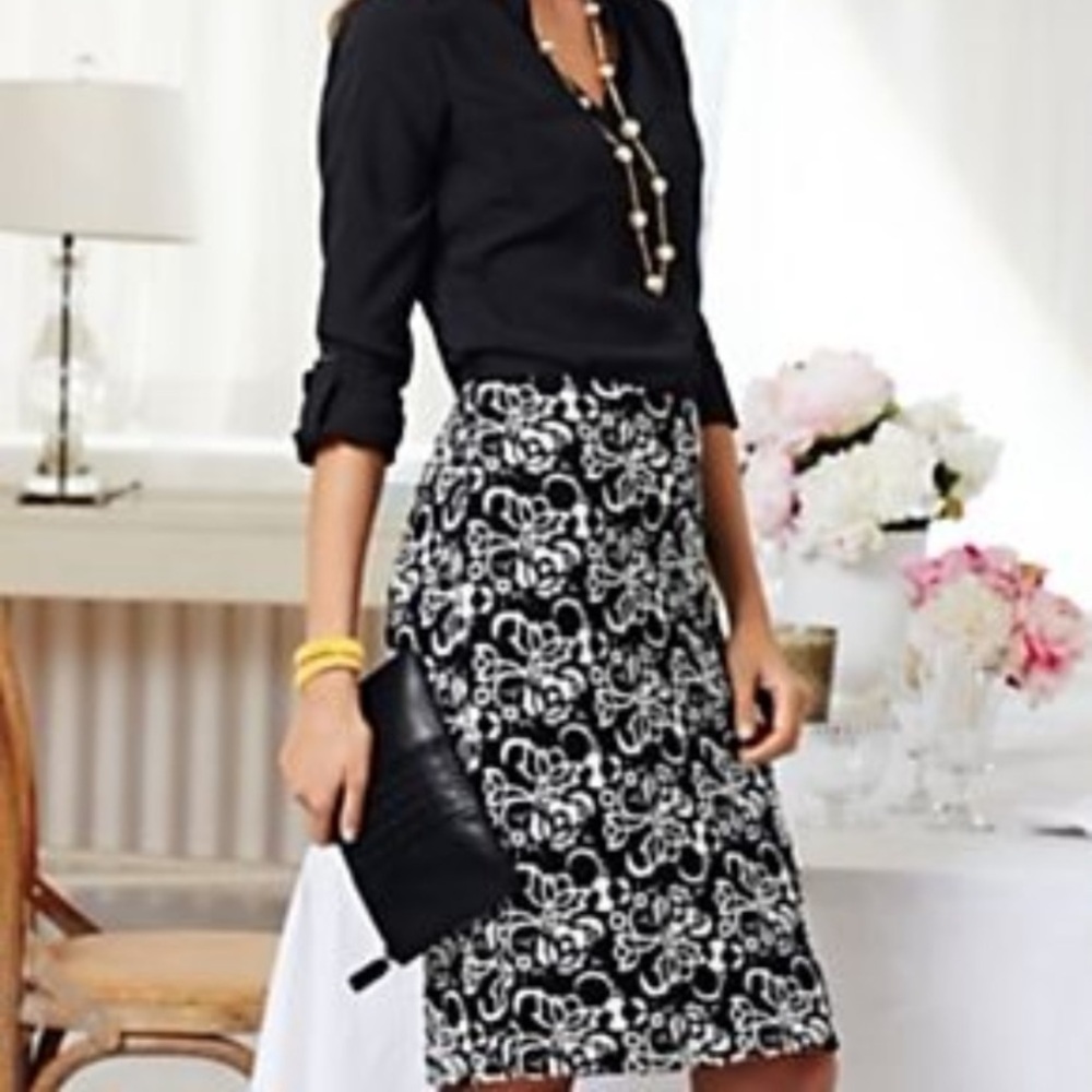 Talbots black and white floral knit embroidered pencil skirt 2